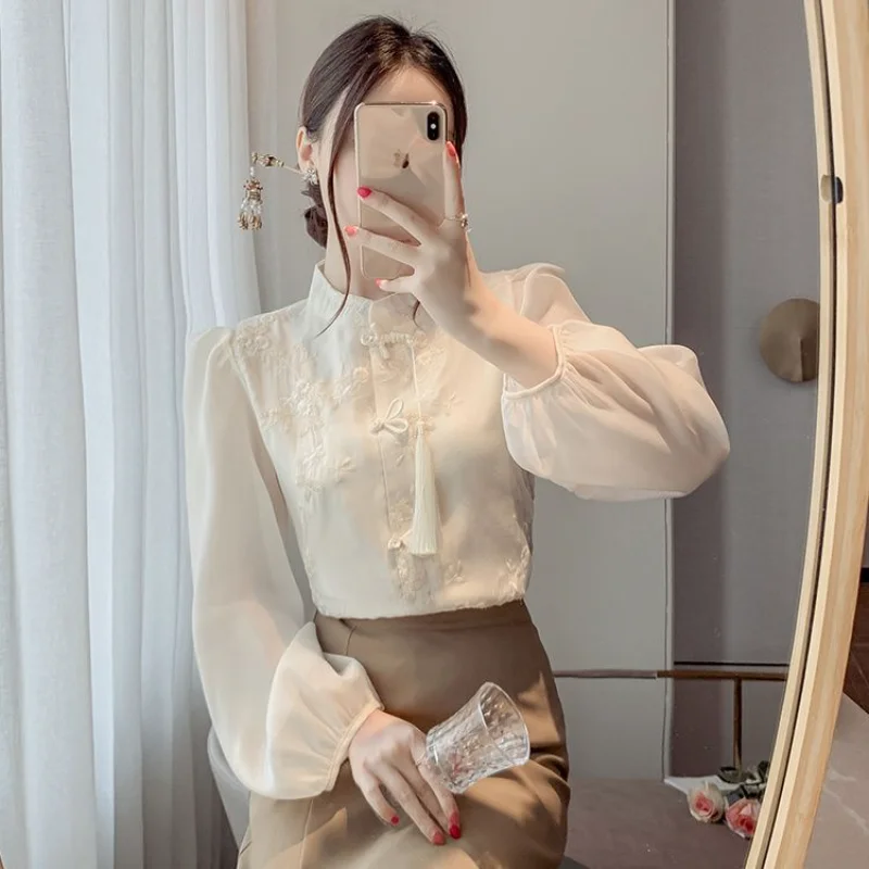 

New Chinese Style Long-sleeved Shirt for Women Loose Embroidered Bubble Top