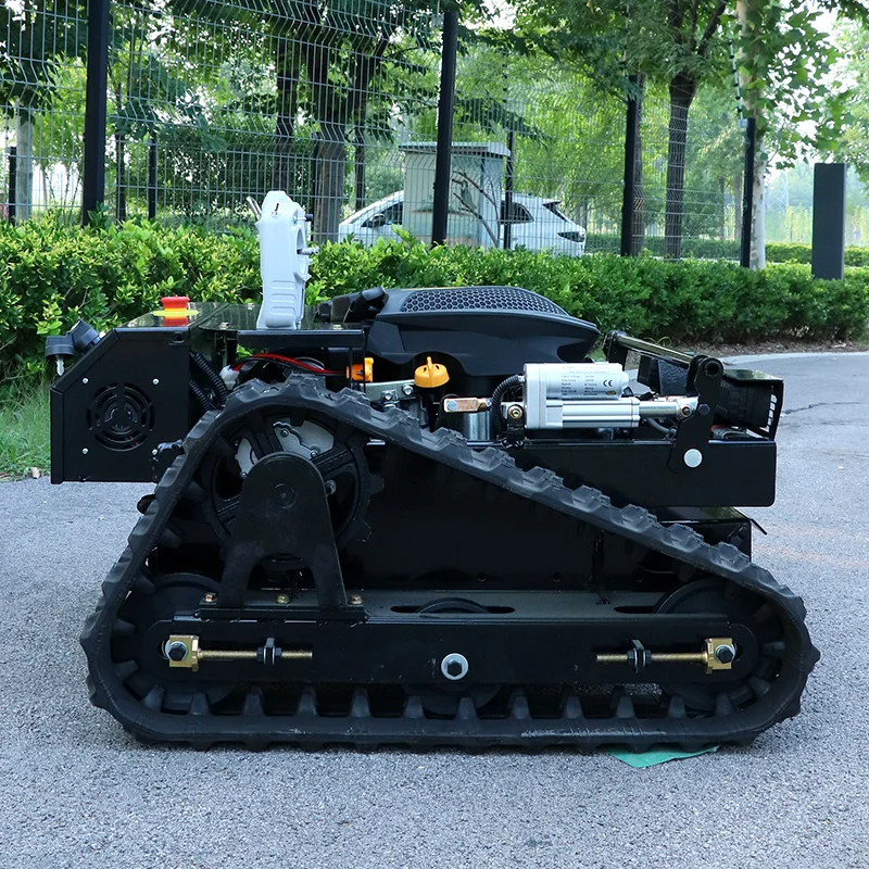 Lawn Mower Robot Grass Cutting Machine Remote Control with CE Certification Euro V Emission Standards Customizable for Home Use