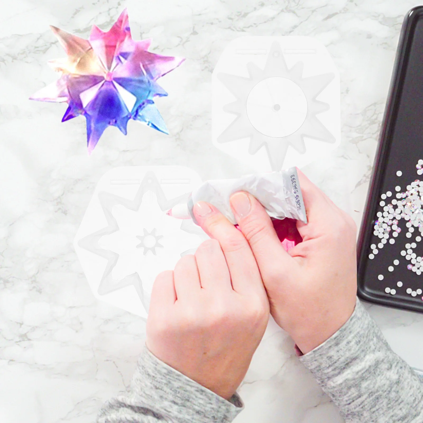 

6Pcs Snowflake Silicone Mold Christmas Pendant DIY Craft Molds Xmas Decor Resin Casting Molds Silicone Mold DIY Tool