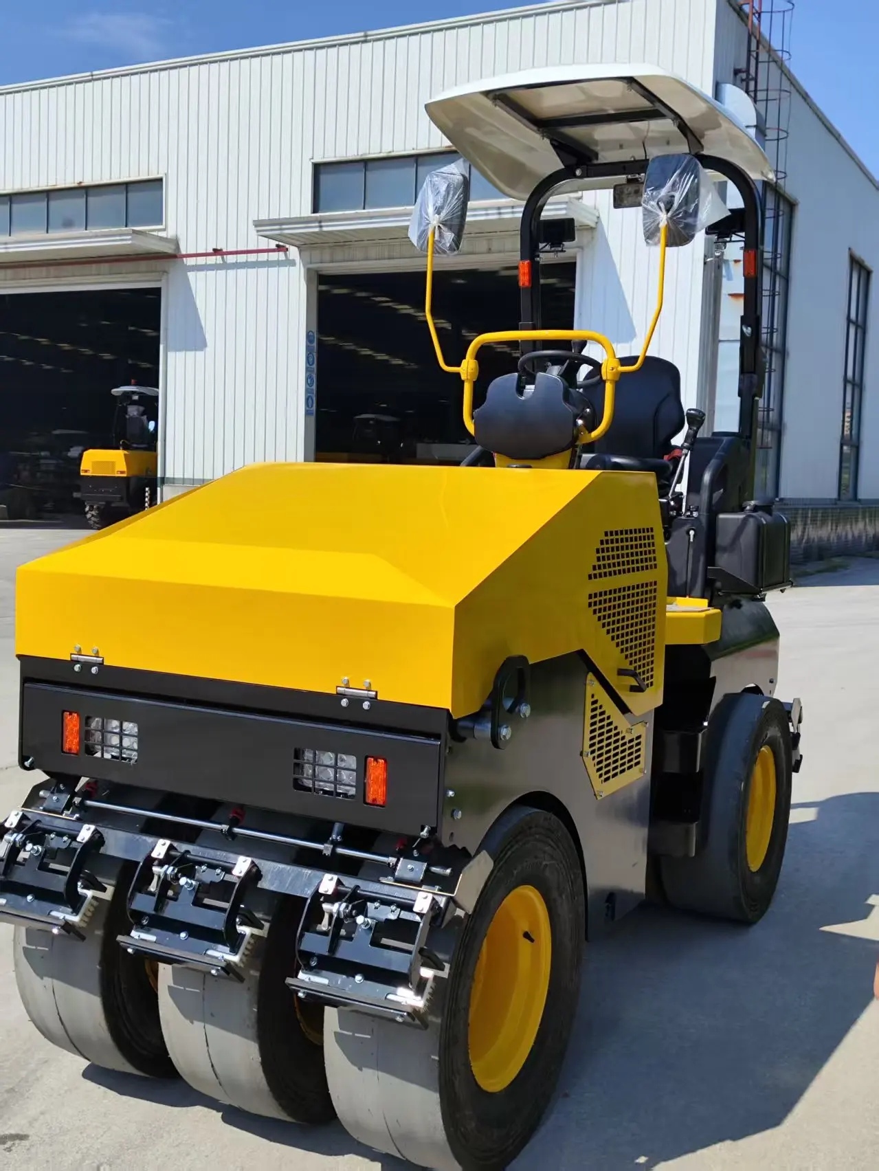 Rubber Tire Roller 35kW Diesel Pneumatic Tyred Compactor 0-14km/h Highway Road Compaction Machine