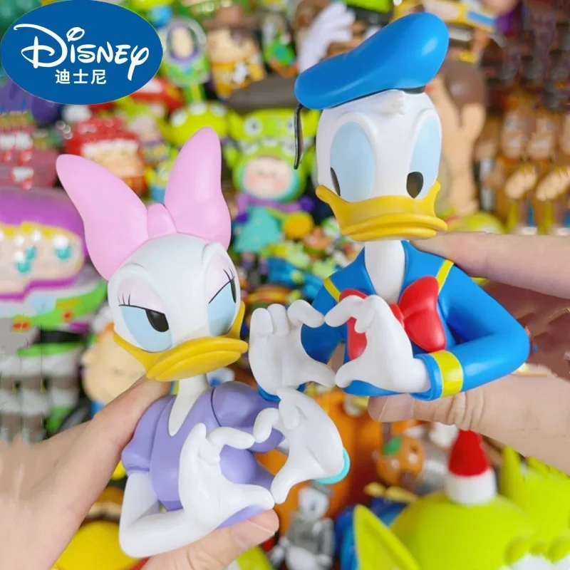 Disney Loves Donald Duck Daisy Mini Heart Half Bust Stylish Handwork Cartoon Models Table Decoration Toys Women And Men Gifts