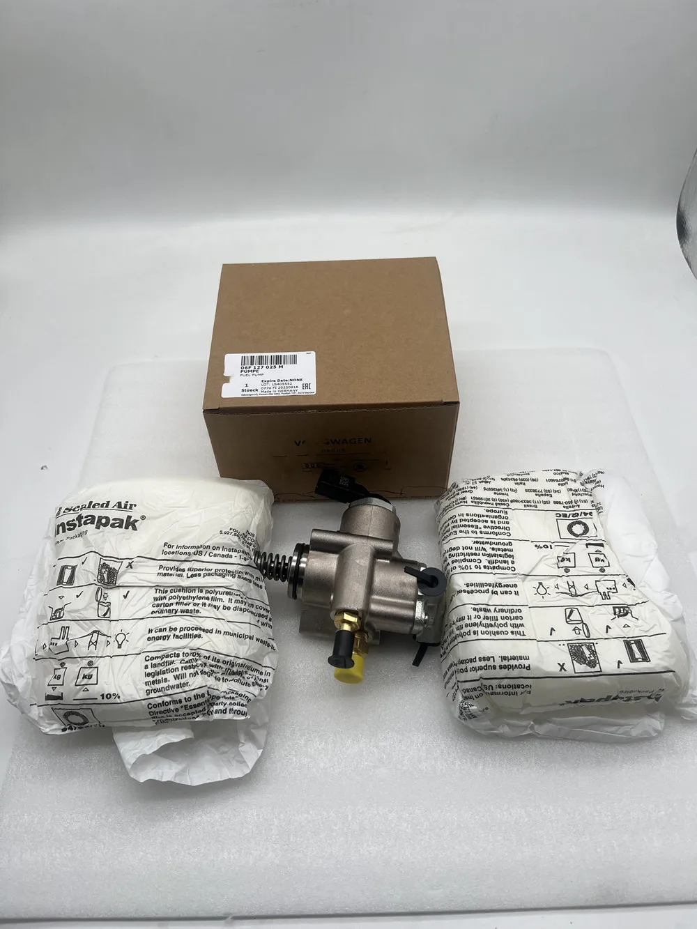 2 Years warranty Genuine Auto Engine Fuel pump High Pressure Fuel Pump OEM NEW For Audi A4 Vw 2.0T Fsi Bpy 06F127025M 06F127025K