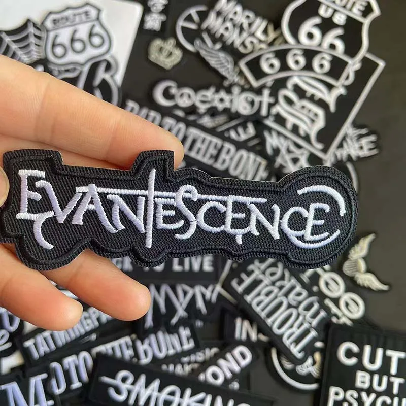 12 Stück/Punk-Metal-Rock-Band Schwarze Applikationen, Reparatur-Aufkleber für Kleidung, Thermoklebebilder, Stoff-Buchstaben-Stickabzeichen zum Aufbügeln – Detail 6