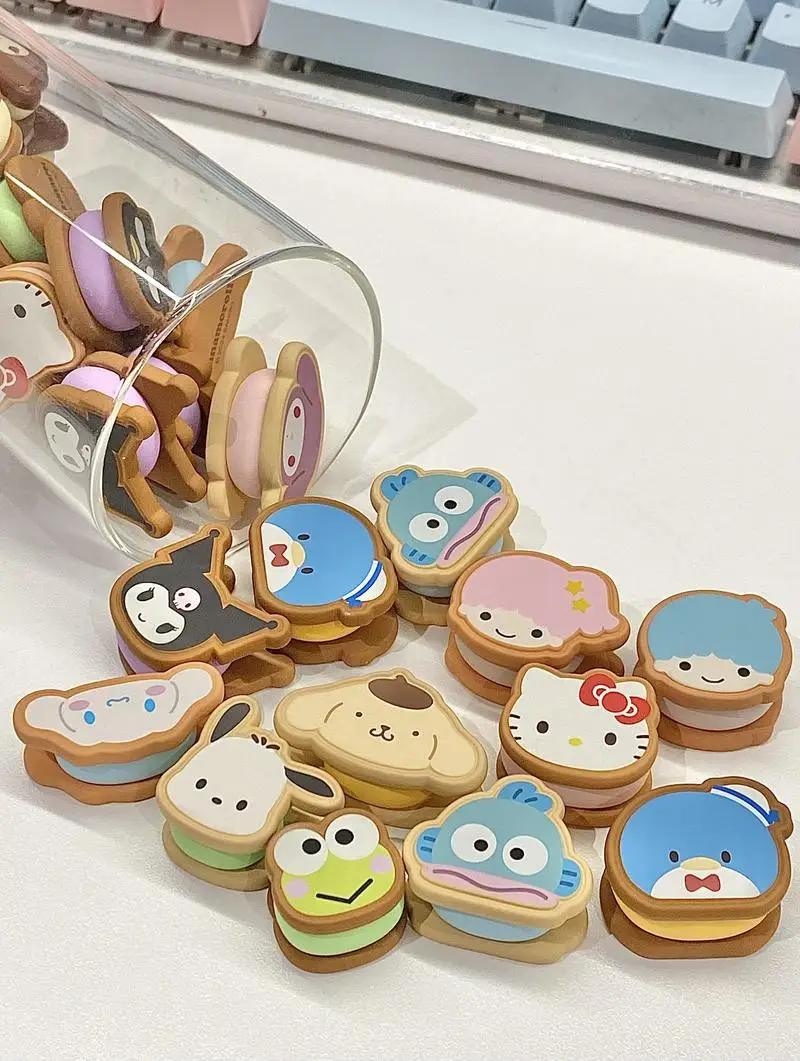 Sanrio Familie Sandwich Kekse Süßigkeiten Granulat Trend Blind Box Tischdekoration Spielzeug Peripheres Minispielzeug