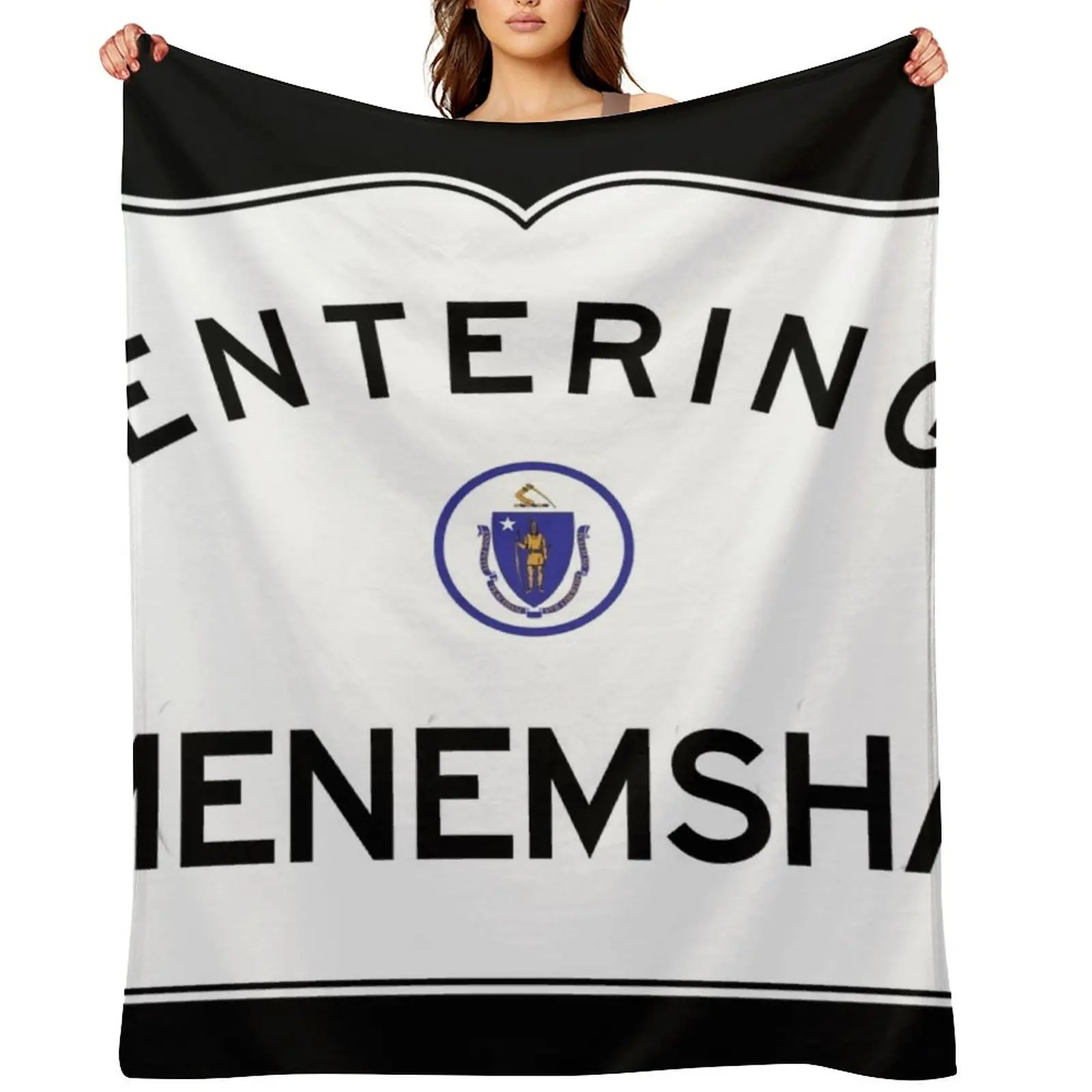 Entering Menemsha M…