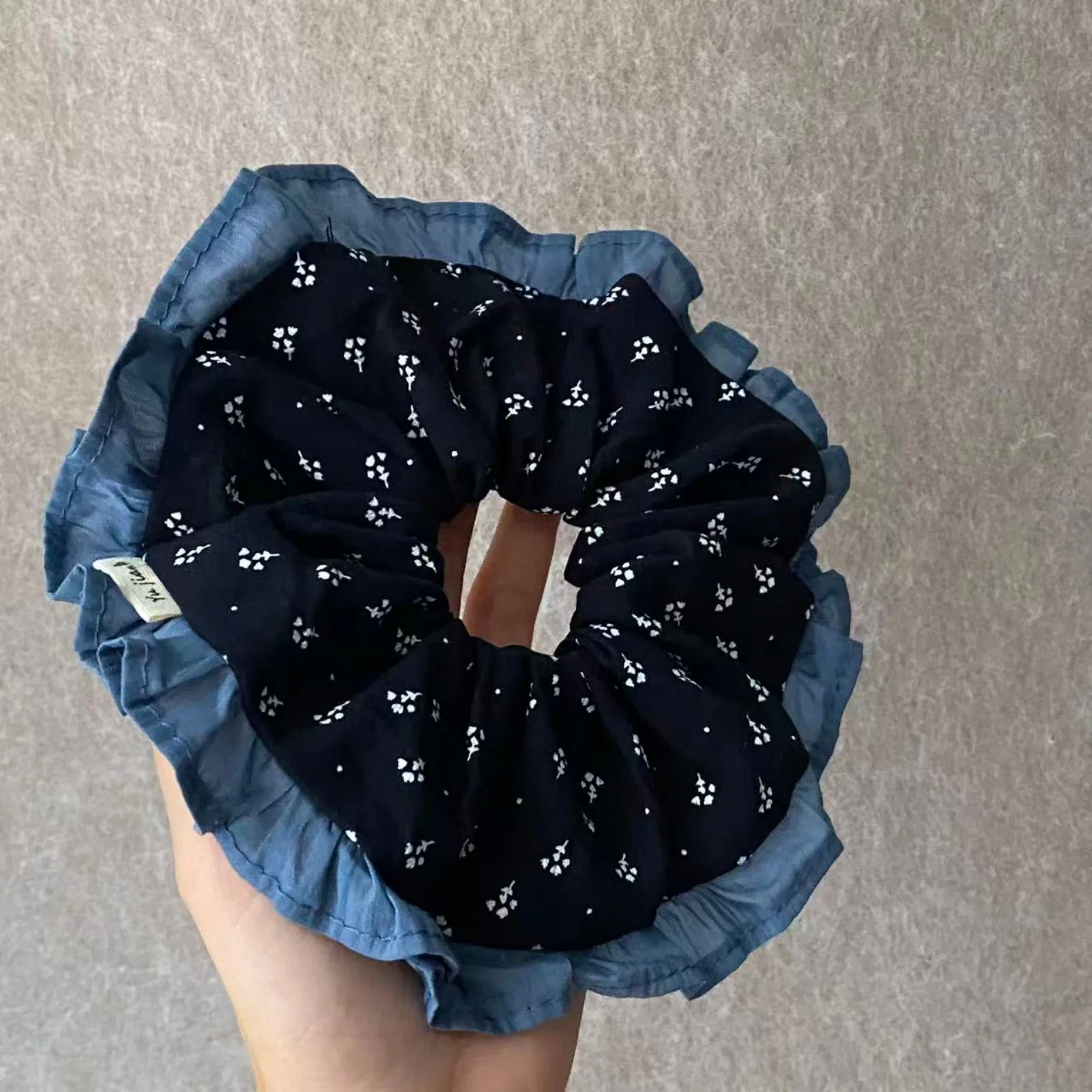 1PCDenim резинка для волос с рюшами-винтажный аксессуар для волос с цветочным принтом и синими джинсовыми рюшами, резинка для волос из мягкой ткани для женщин, повседневная одежда