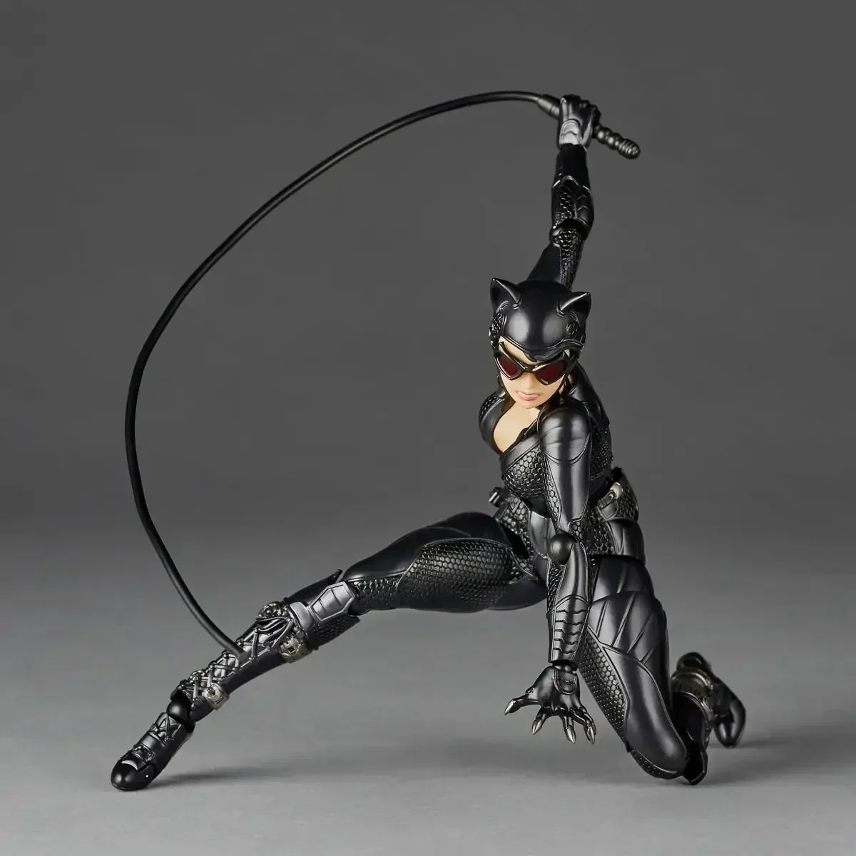 Em estoque envio instantâneo venda quente catwoman figuras-arkahm fábrica revoltech kaiyodo ko modelo figura de ação presentes personalizados
