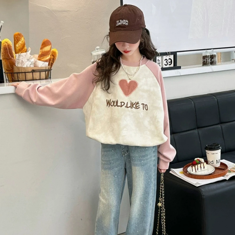 2025 الشتاء الخريف موضة المرقعة الفتيات ملابس المراهقين القلب هوديس بلوزات فضفاضة بلايز الاطفال تي شيرت 4 6 7 8 9 10 12 سنة