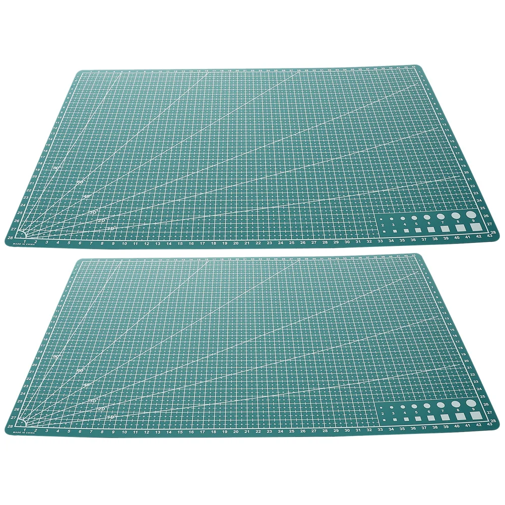 2Pcs Engraving Cutting Mat Plastic Crafts Making Mat Smooth Surface Nonslip Durable Practical Quilting Cutting Mats