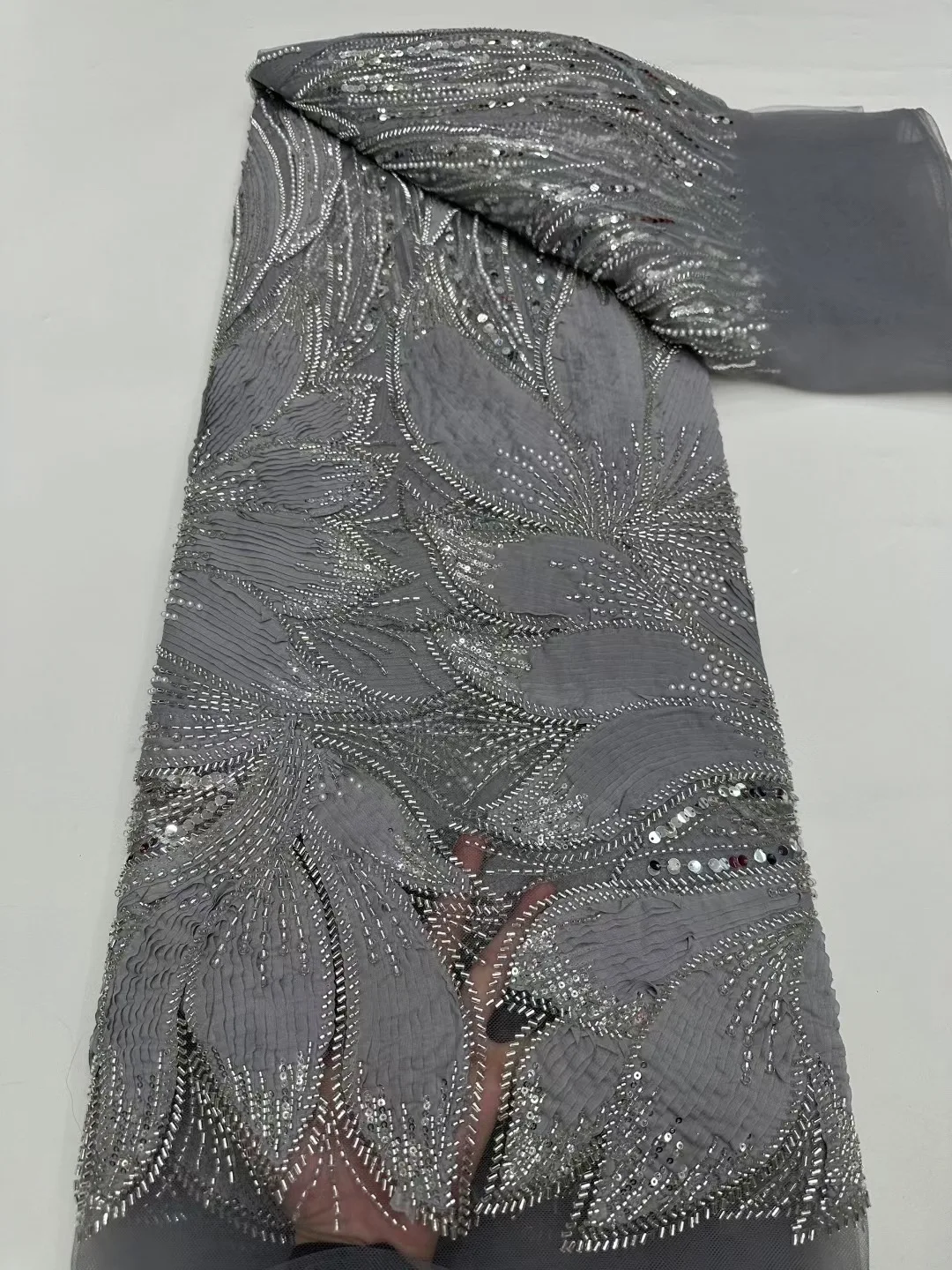 Wholesale High Quality African Beads Lace Fabric 5 Yards French Nigerian Groom Sequins Lace for Wedding Party Dress Sewing