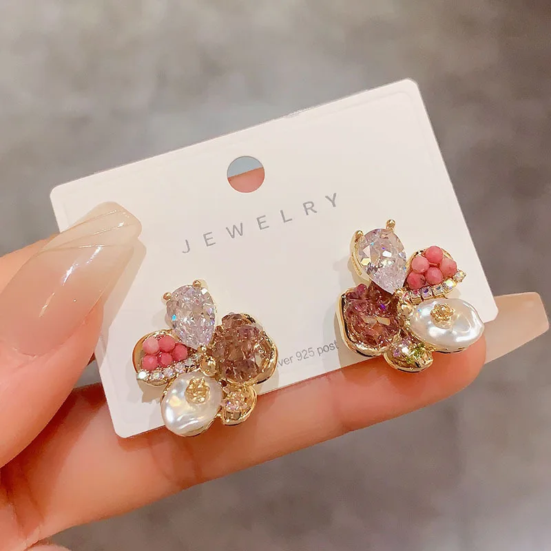 French Romantic Sexy Flower Stud Earrings 2025 New Jewelry Fashion Ear Accessories for Women and Gilrs Gift