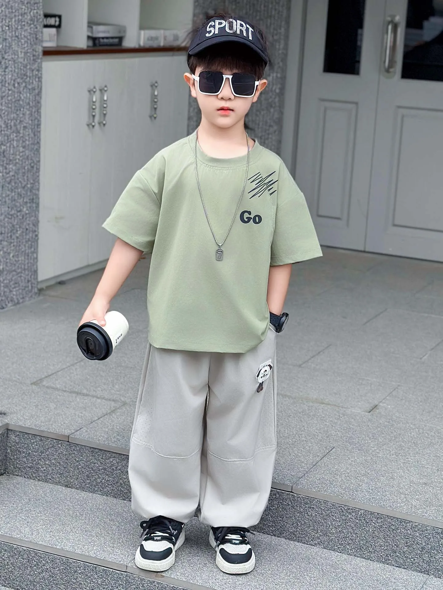 男の子の夏服半袖薄手防蚊パンツベビー服セットクールハンサムリトルボーイ韓国風夏服