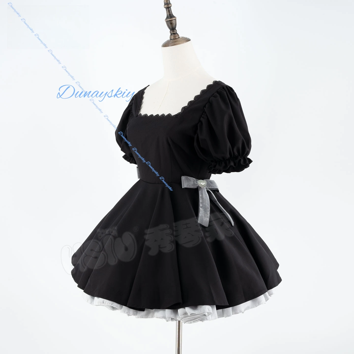 ชุดคอสเพลย์สุอา ชุดเดรสสีดำสำหรับผู้หญิง ชุดเอเลี่ยน ชุดกระต่าย ชุดคอสเพลย์อนิเมะ ชุดฉลองครบรอบ 3 ปี พร้อมวิกผม ชุดฮาโลวีน ชุดแต่งกายสำหรับเล่นบทบาทสมมติ