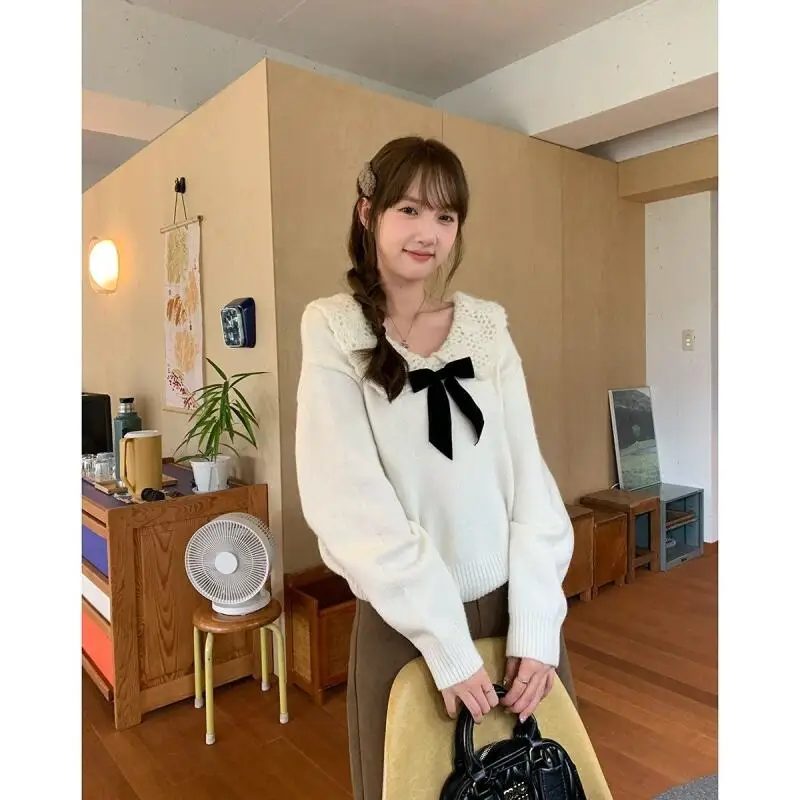 Korean Style Sweater Temperament Style Sweet Gray Lapel Bow Sweater Autumn and Winter Retro Style Student Pullover Sweater New