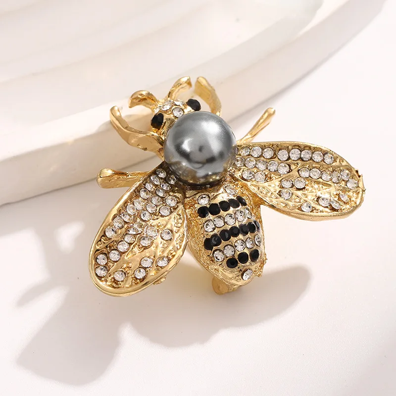 Jenamery 1PC Insect Series spilla donna Delicate Little Bee spille spilla con strass di cristallo gioielli regali per ragazza