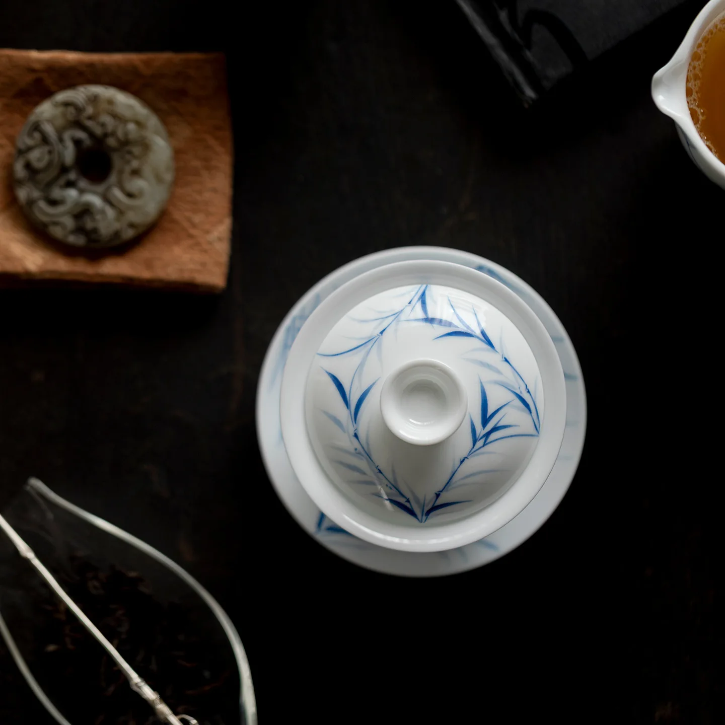 Pure Hand-Painted Blue and White Bamboo Shadow Three Cai Cover Bowl Ceramic Tea Cup Non-Scald Household Chinese Kung Fu Set