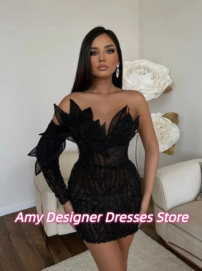 Exquisite schwarze trägerlose Geburtstagskleider Saudi-arabische Mini-Abschlussballkleider One Sleeve Cocktailkleid Vestidos De Festa Maßgeschneidert