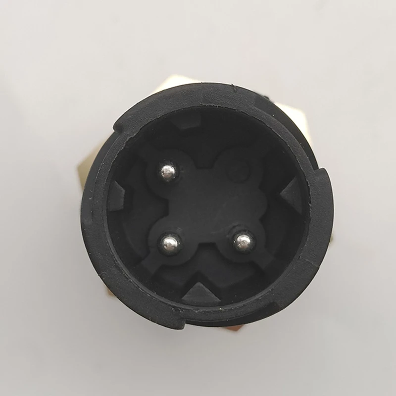 Retarder Pressure Sensor H53.825813 M42620 For SINOTRUK HOWO SITRAK Voith M54820 Oil Pressure Senso Dongfeng Truck Parts