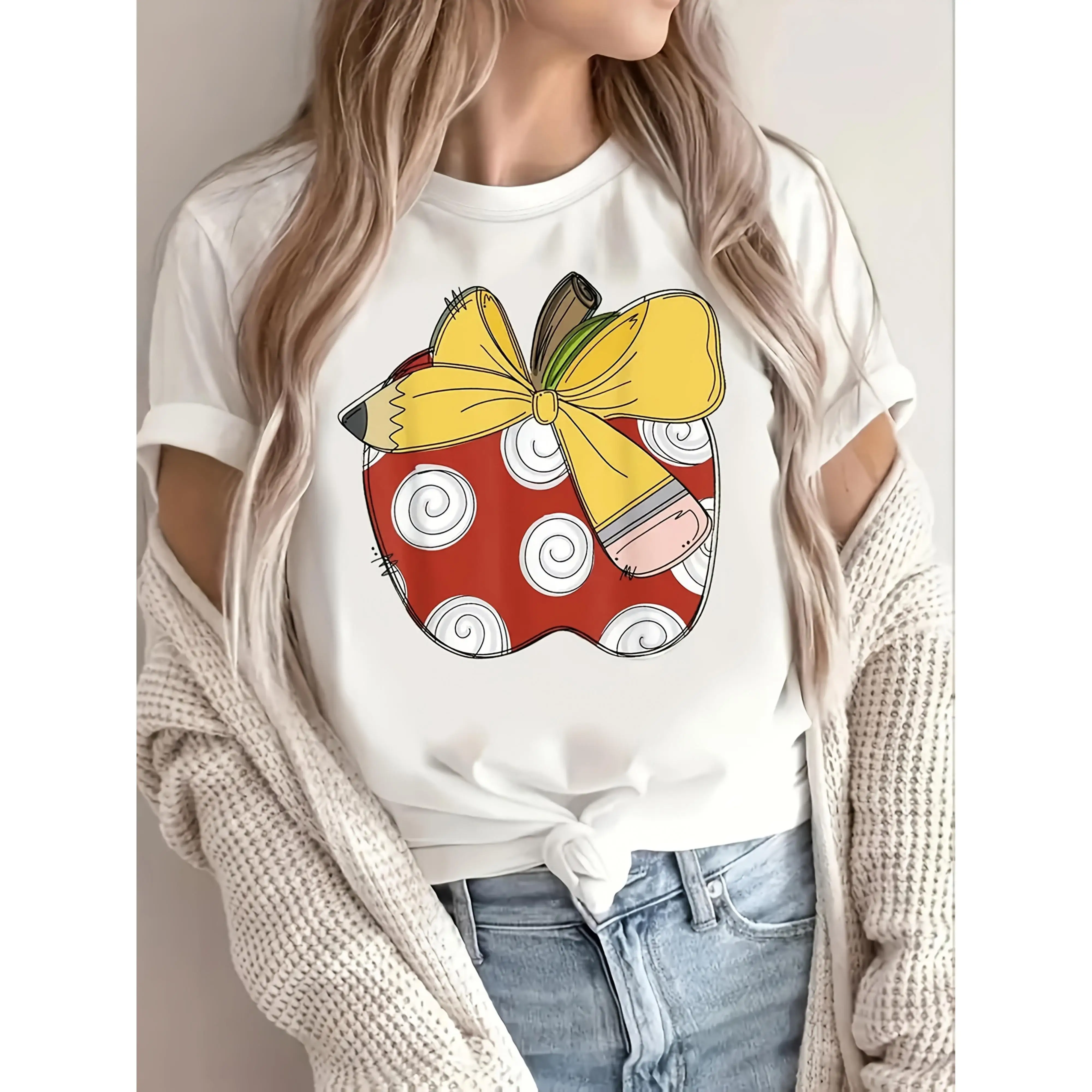 

Teacher Apple T-shirt, Cute Back to School Tee, Women's Funny Retro Pencil Shirt, Best Gift for Teachers Day