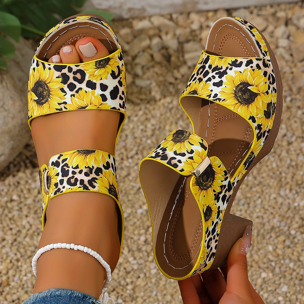 Sommer Damen-Sandalen mit Sonnenblumen- und Leopardenmuster, verstellbarer Riemen, rutschfeste Sohle, Strandurlaub, Outdoor, lässige Wanderschuhe
