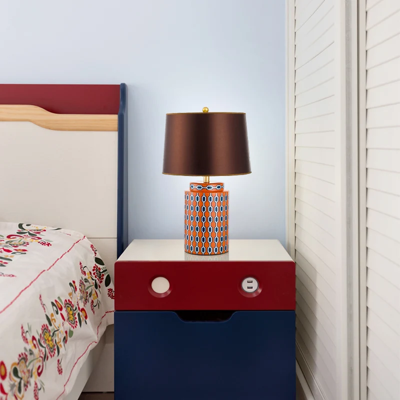 European Pastoral Fashion Ceramic Table Lamp Modern Art Study Living Room Bedroom Bedside Lamp Desk Led Home Decorative Lights
