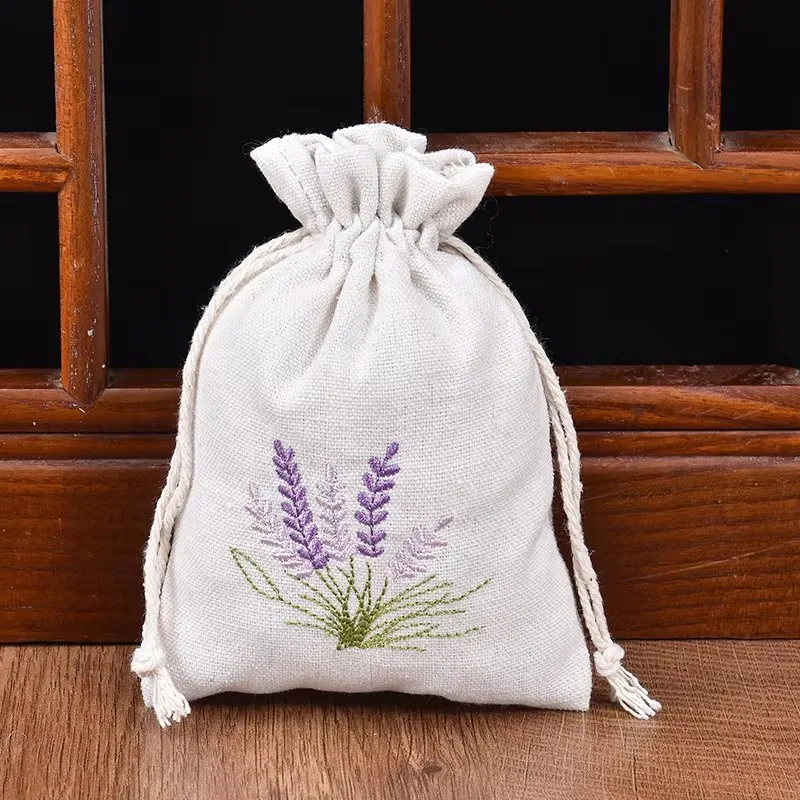 50pcs-lot-romantique-violet-lavande-brode-sacs-a-cordon-burlap-linge-pochettes-en-toile-pour-bonbons-mariage-cadeau-emballage