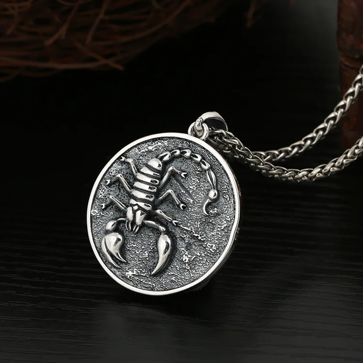 

S925 Sterling Silver Scorpion Ancient Coin Hanging Tag Pendant Punk Fashion Thai Silver Retro Scorpion Necklace Pendant Wholesal