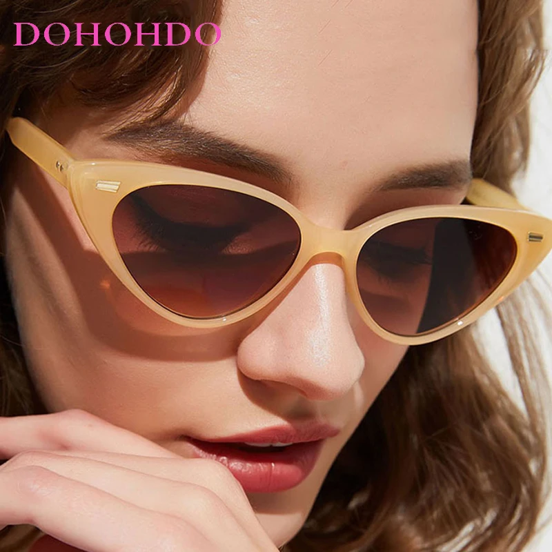 

Vintage Cat Eye Rivets Women Sunglasses Men 2025 Fashion Small Frame Sun Glasses Female Retro Travel Shades Oculos De Sol UV400