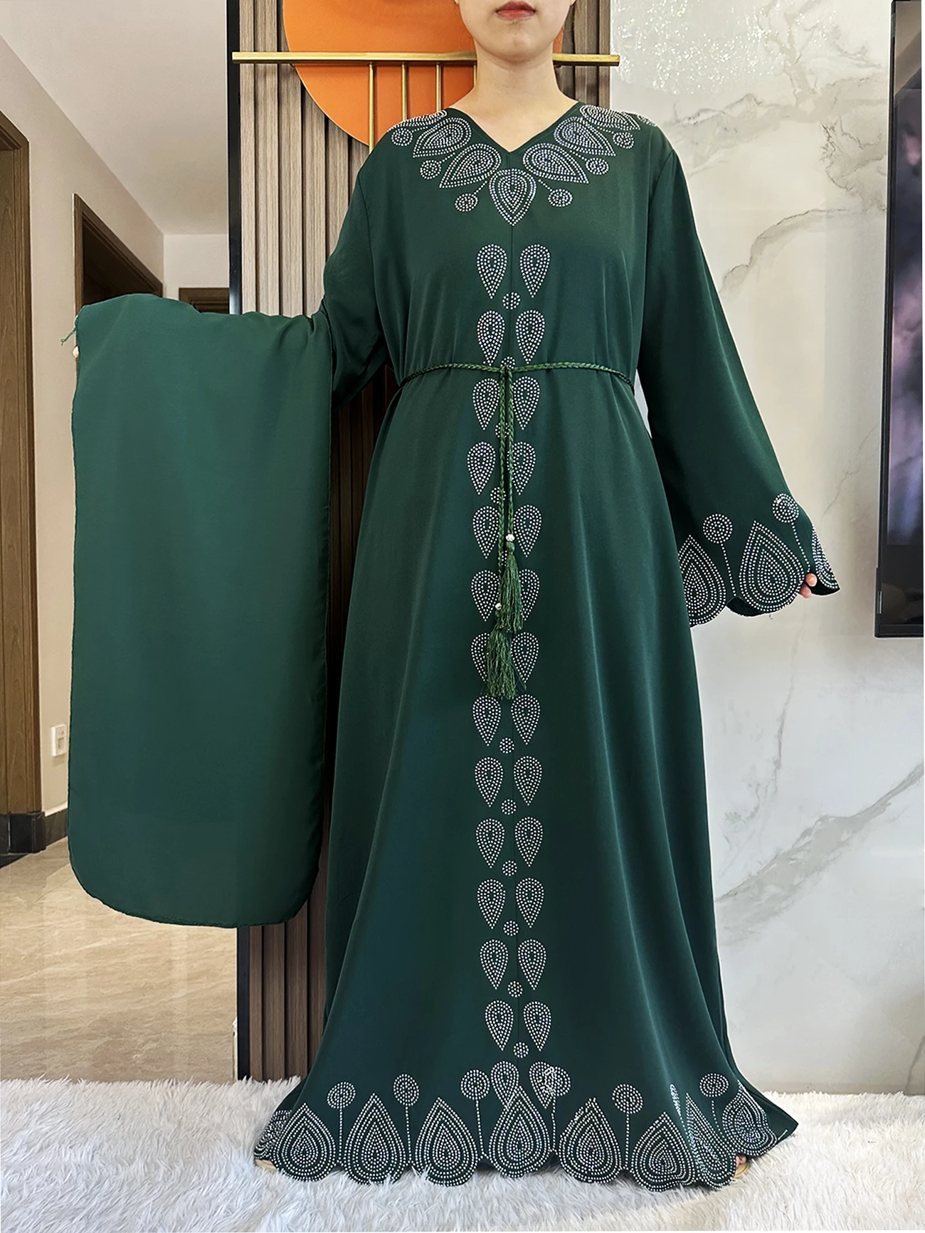 New 2024 Dubai Diamond Muslim Modest Dress for Women Elegant Arabic Femme Hijab Abaya 2024 Islamic Long Sleeve Turkey Clothing