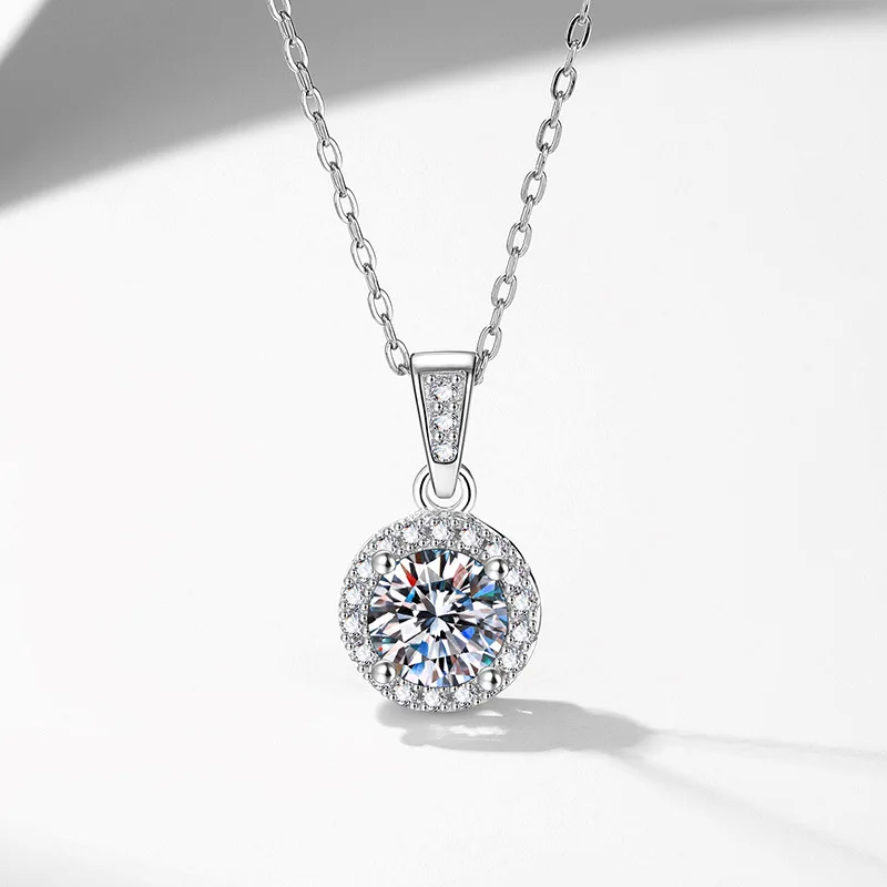 Jewelry S925 Sterling Silver Necklace Women's Moissanite Pendant 1 Carat D Color Round Bag Necklace