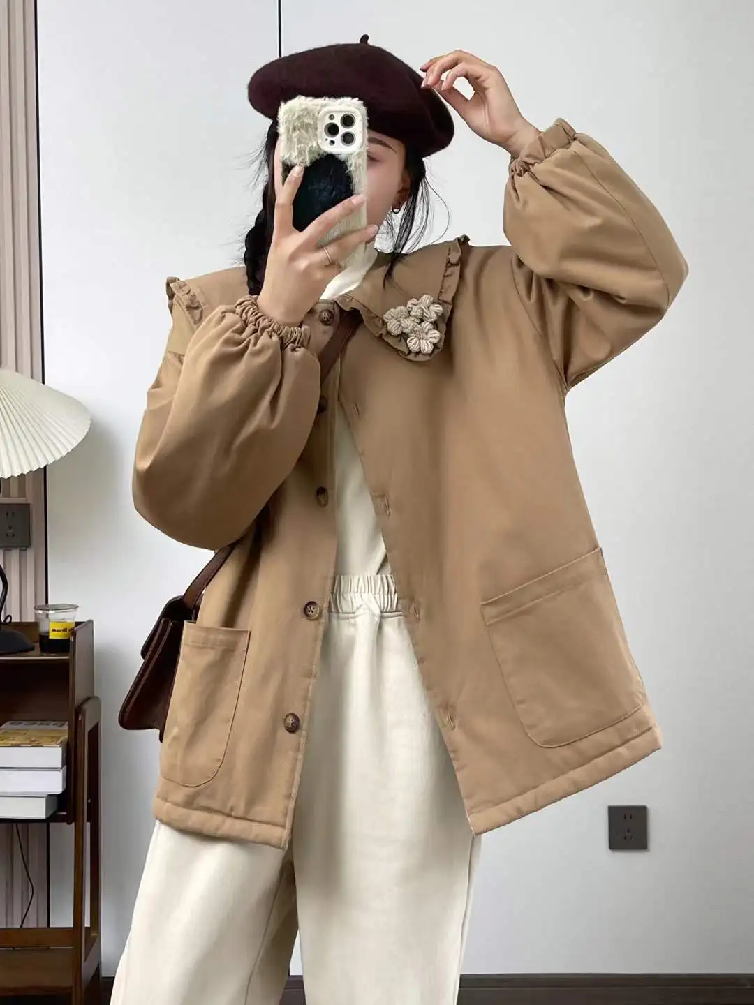 Nowa zimowa kurtka ocieplana bawełną na rok 2025, damska, z kołnierzykiem Peter Pan, kwiatowy wzór 3D, styl Mori Girl, odmładzająca, elegancka, ciepła, luźna odzież wierzchnia C5D454CC