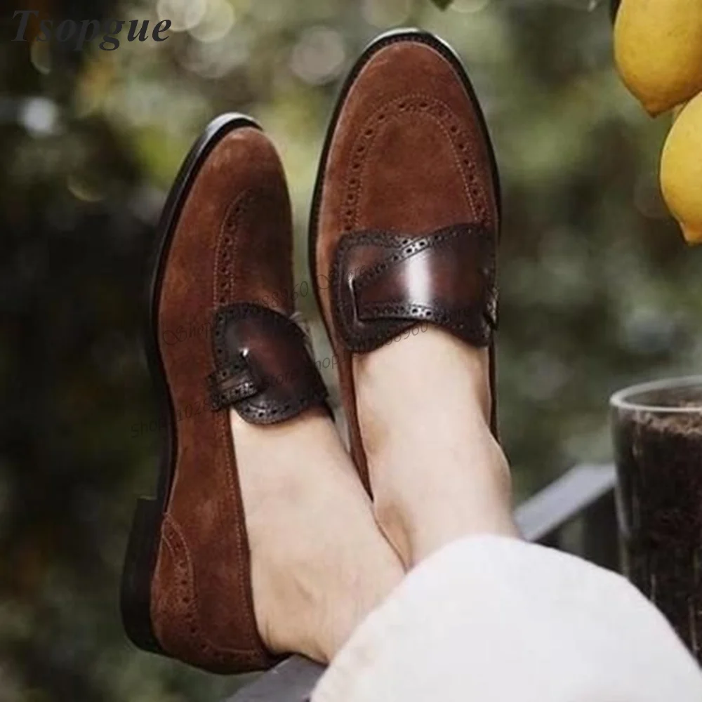 Chaussures à enfiler marron pour hommes avec ceinture en cuir sculpté, escarpins décontractés, décor de piste, fête, mode, 2023