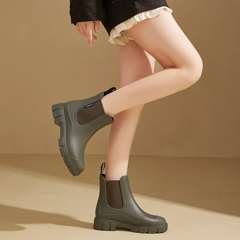 

Women's Outdoor Waterproof Short-cylinder Rain Shoes Outdoor Anti-slip Rain Boots Fashion Versatile Waterproof Ankle Boots