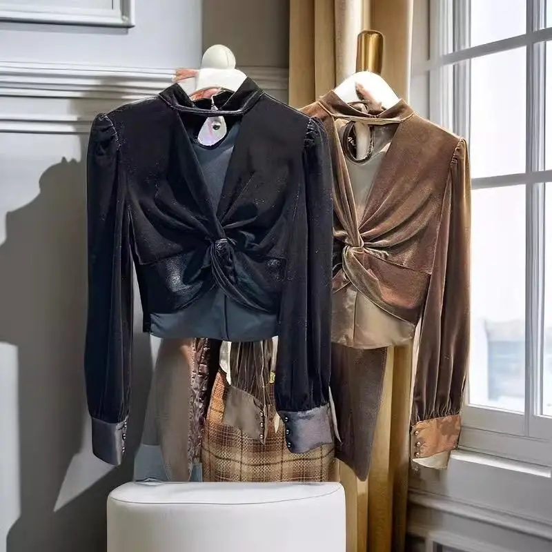 

Slimming Velvet Long Sve V-Ne irt Women's Faion Autumn Winter irt Vintage Coffee Color Slim Fit American Sle Top
