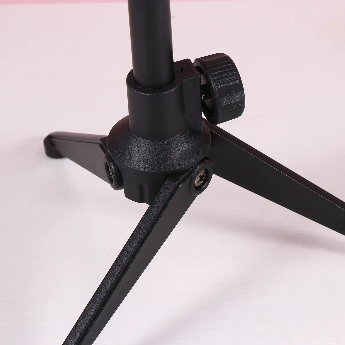 

K Song Microphone Stand Triangle Desktop Rack Lightweight Adjustable for Music Anchor Recording Microphone Rack