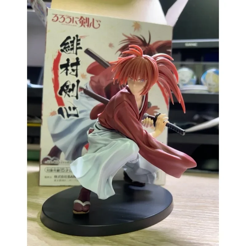 Bandai Banpresto Anime Rurouni Kenshin Stelle di vibrazione Himura Kenshin Anime Action Figure Modelli Giocattoli Collezione Regali Disponibile