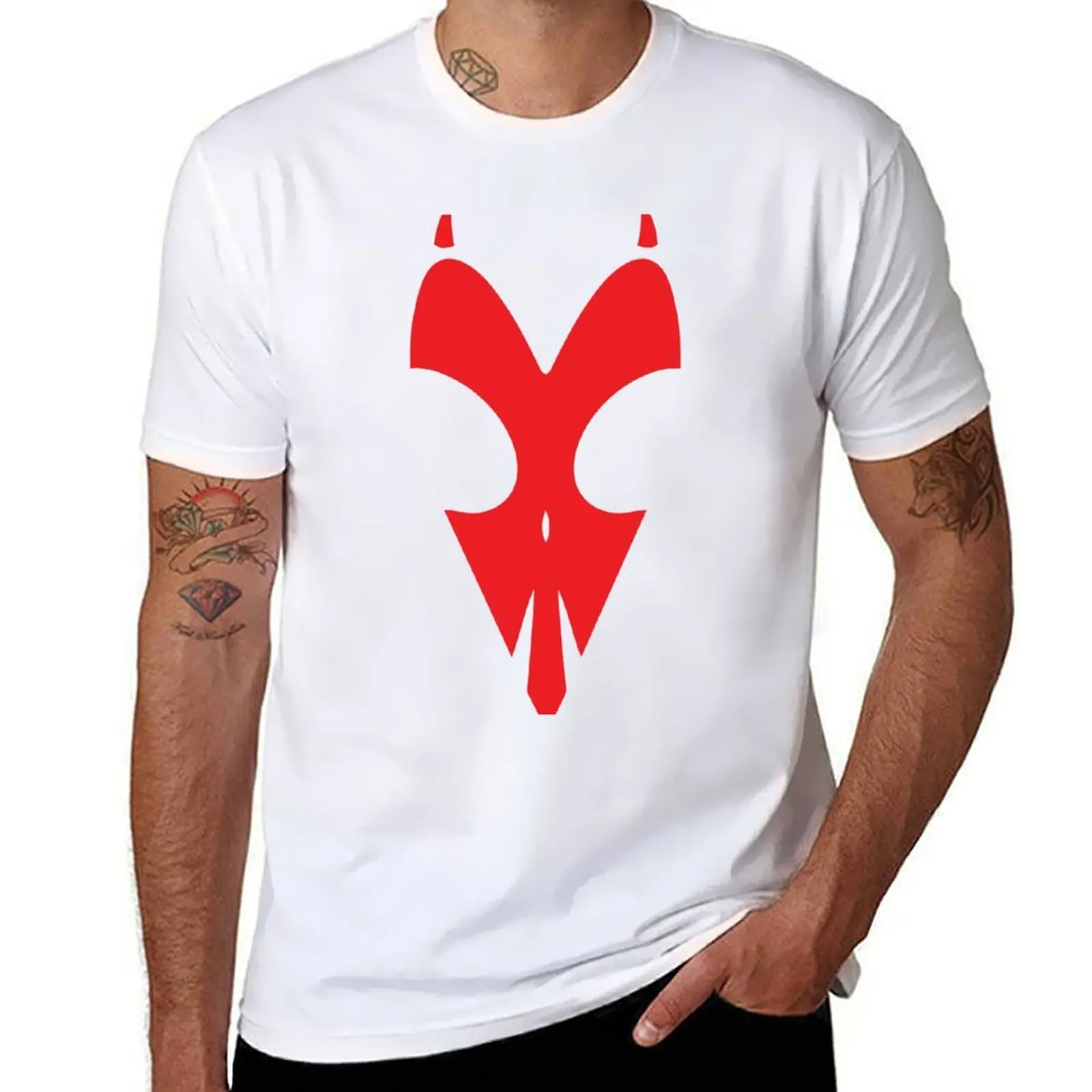 Blitz? Family Crest Symbol (Red) T-Shirt Durable Work Wear T-Shirt