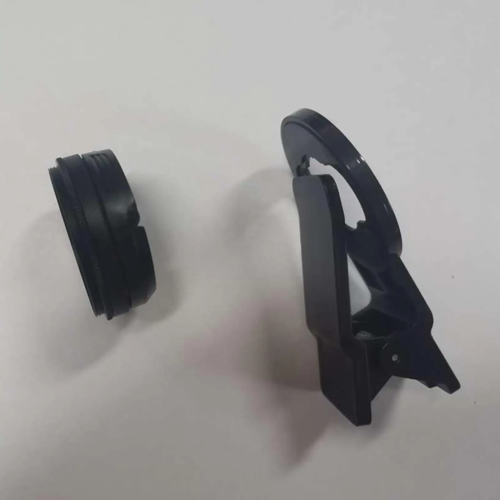 

Universal CPL Camera Lens Polarizing Filter 37mm with Clip for Cellphone and Mobile Photography