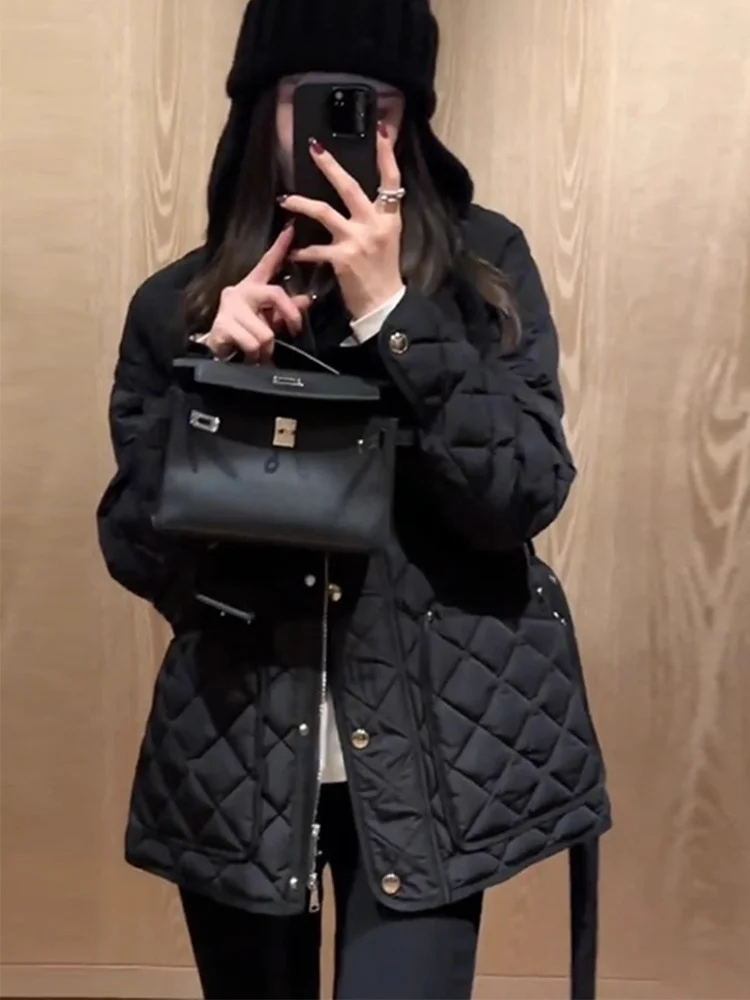 

ROUJE KEFSS Стеганая хлопковая куртка для женщин: модная, теплая, осенне-зимняя, с ромбовидным узором, для фигуры типа «груша»