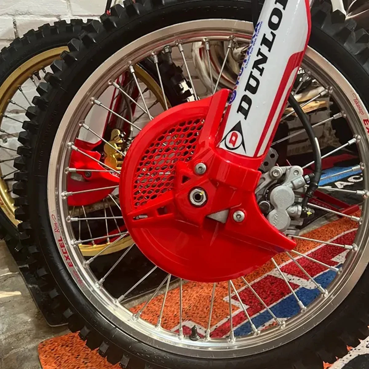 دراجة نارية الجبهة قرص فرامل الحرس البلاستيك حامي الفرجار غطاء ل CRF250R CRF250RX CRF450RX 17 18 22 24 KAYO K6-R أجزاء