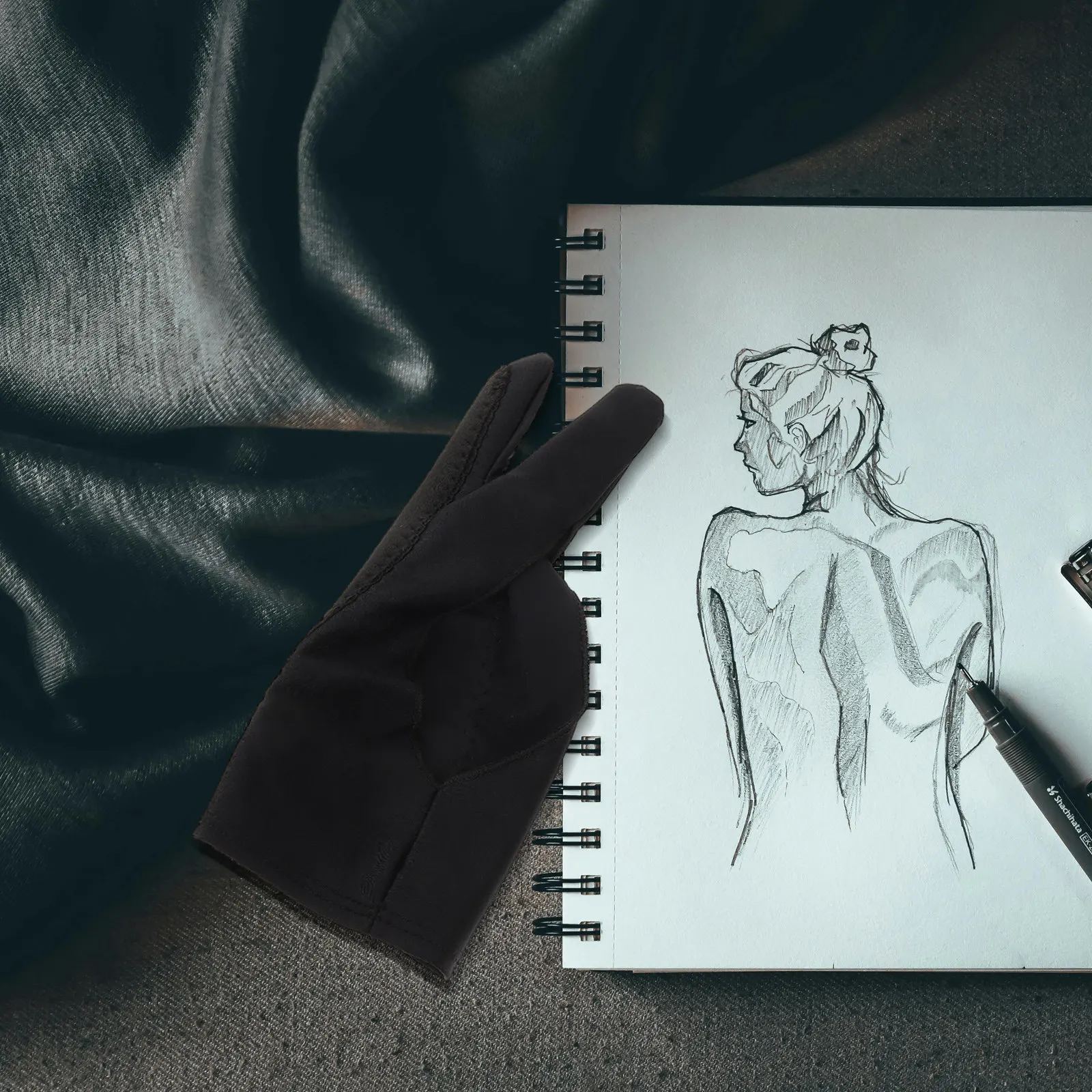 

Перчатка для рисования на 2 пальца для художников, для цифровых планшетов, для скетчинга и рисования, защита от разводов, дышащая, точное управление, комфортная