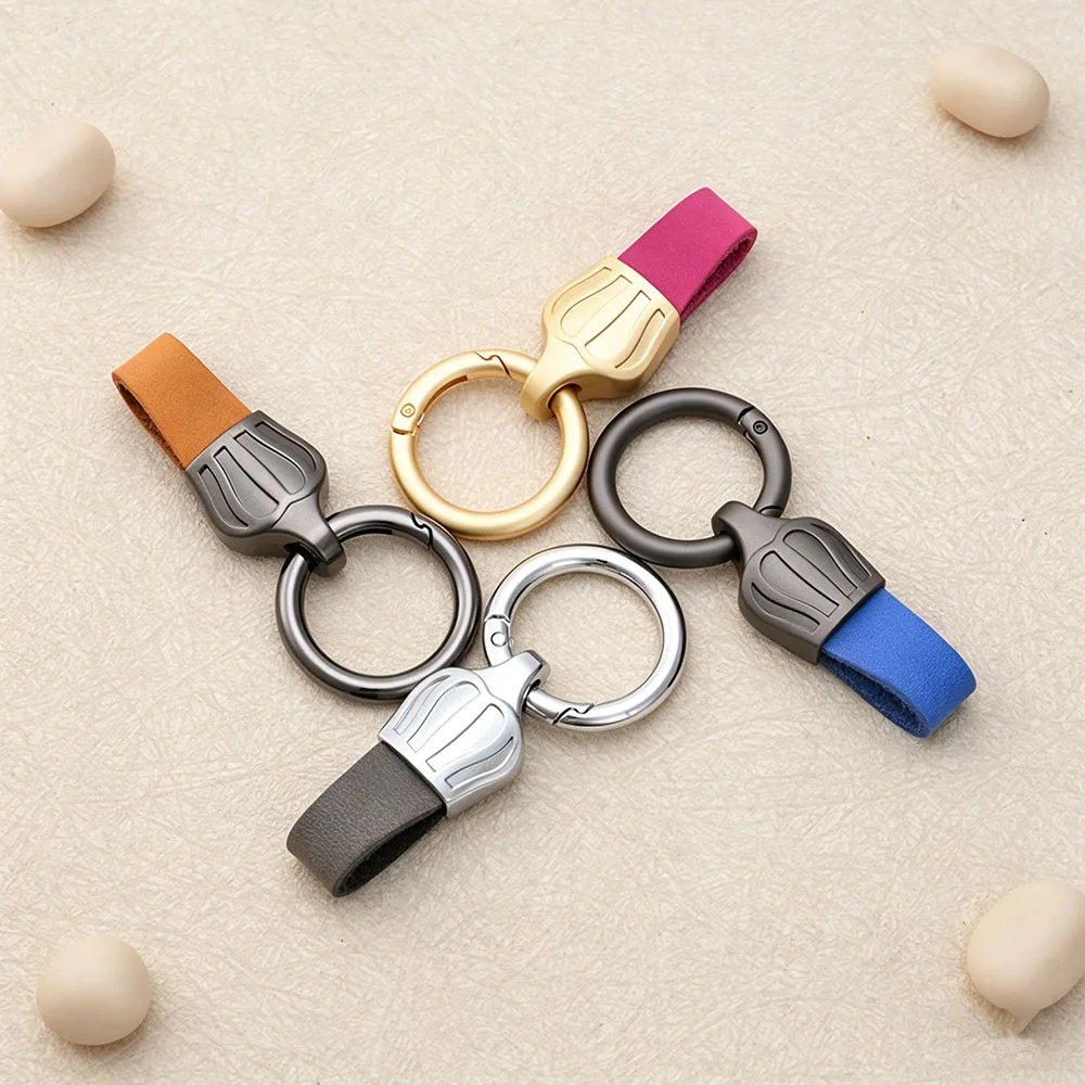 Crown Echtleder-Autoschlüsselanhänger, kreativer Luxus-Schlüsselanhänger für Herren und Damen, modischer Schlüsselanhänger aus Metall, langlebiger Anhänger, Schnallenkette, Zubehör, Geschenk – Detail 2