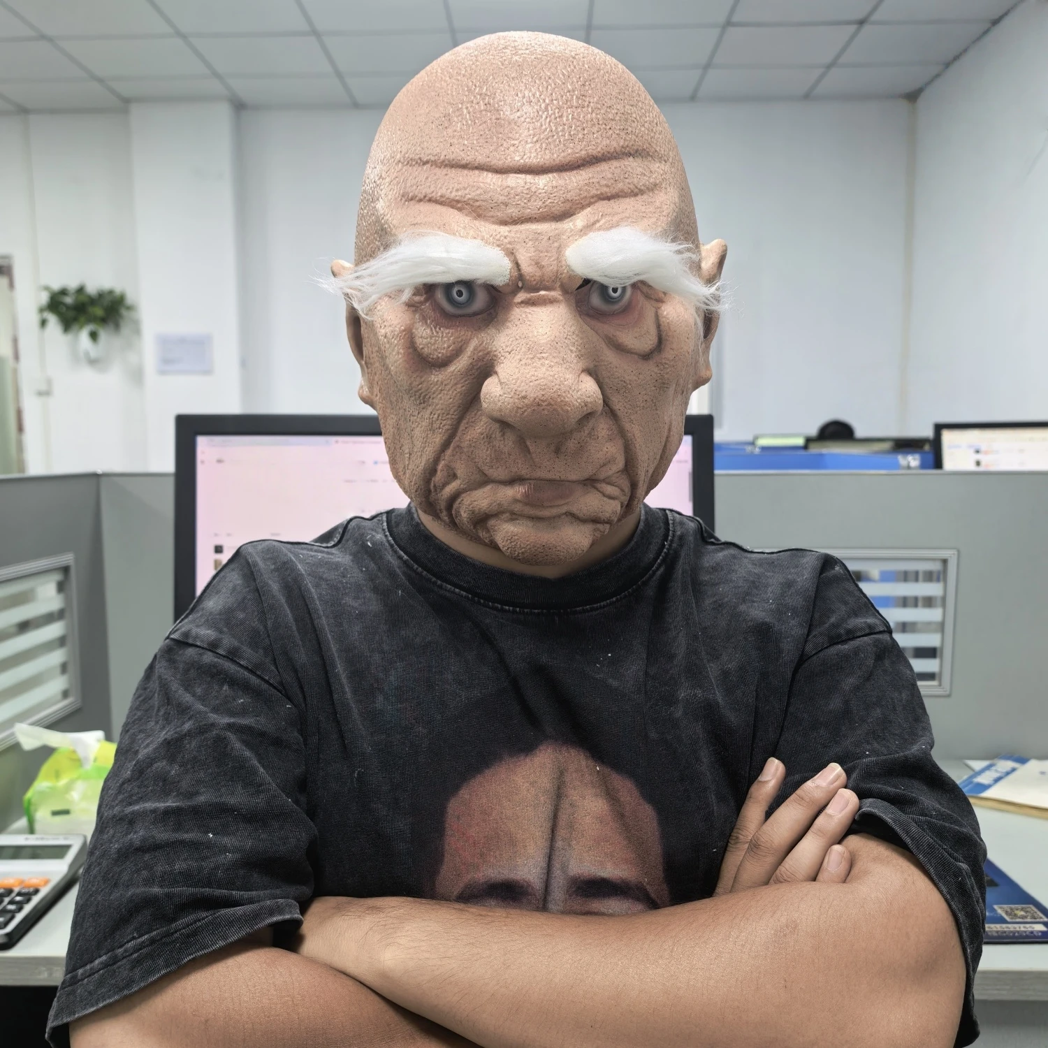 Máscara de hombre mayor de goma realista con ceja blanca, accesorio de cabeza completa enojada para disfraz de fiesta de Halloween