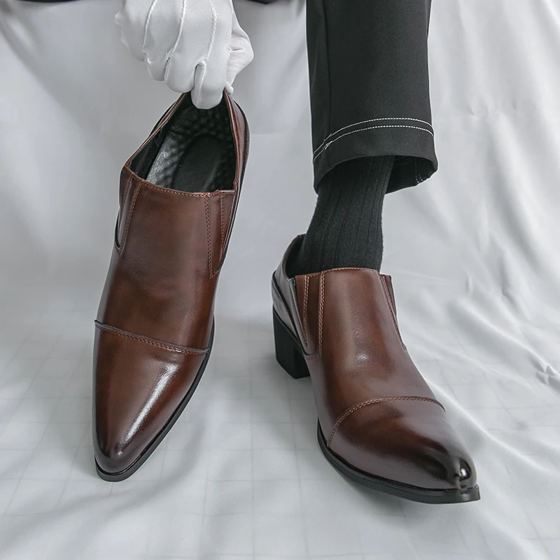 

Кожаная мужская официальная обувь, элитный бренд 2025, мужские лоферы, модельные мокасины, дышащие черные туфли без шнуровки, большие размеры 38-46