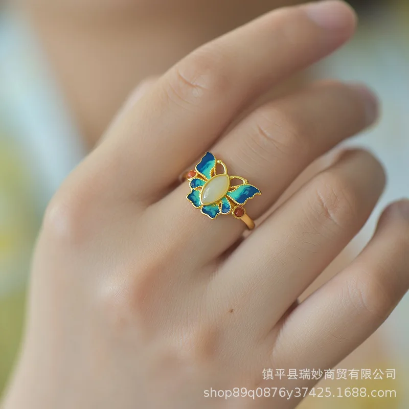 

Silver Inlaid Enamel Ring Niche Mom
