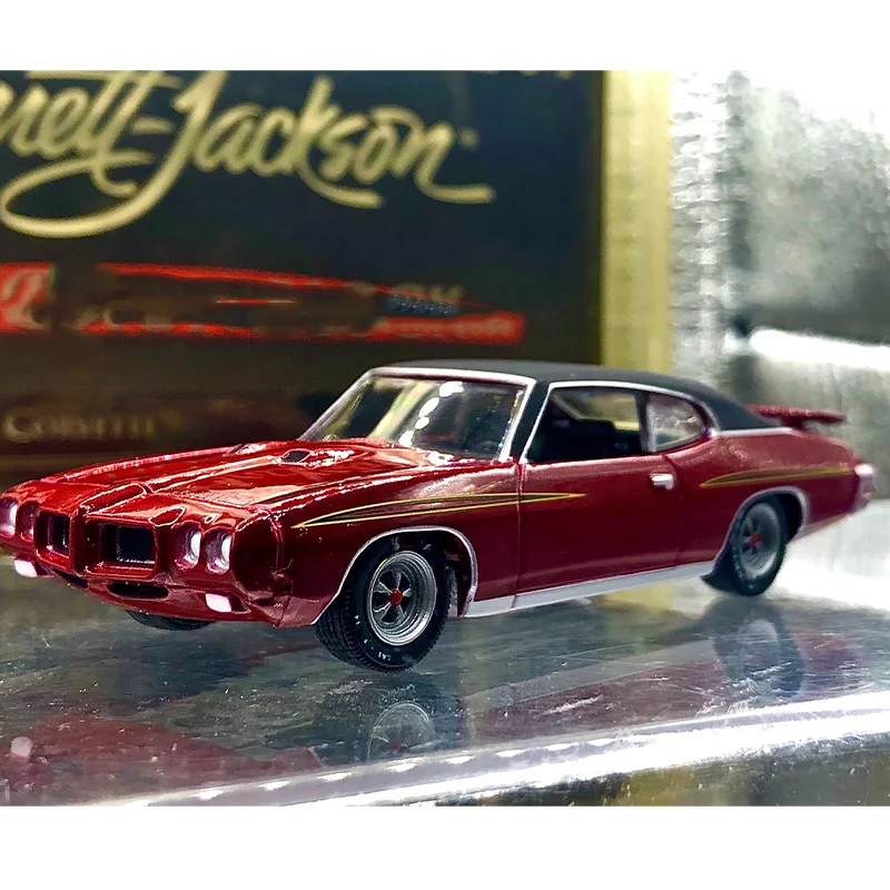 

Green Light The Old Version of Car Model Out of Print Car Model Is Brand New and Only One Alloy Die-cast Boy Collects Model