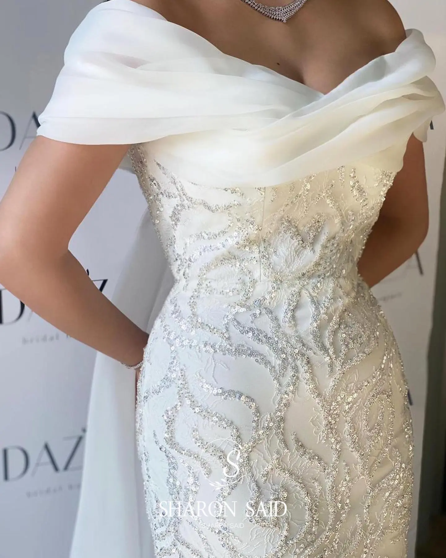 Sharon Said witte off-shoulder avondjurk met kralen overrok beige voor vrouw bruiloft Arabische galajurk SF168 op maat