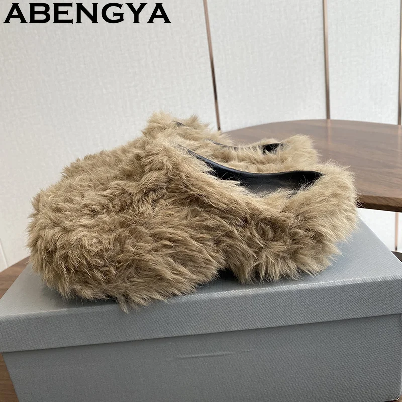 

Natural Plush Round Toe Thick Bottom Punk Slippers Women Hairy Comfort Flat Slippers Summer Fashion Fur loafers Shoes Woman