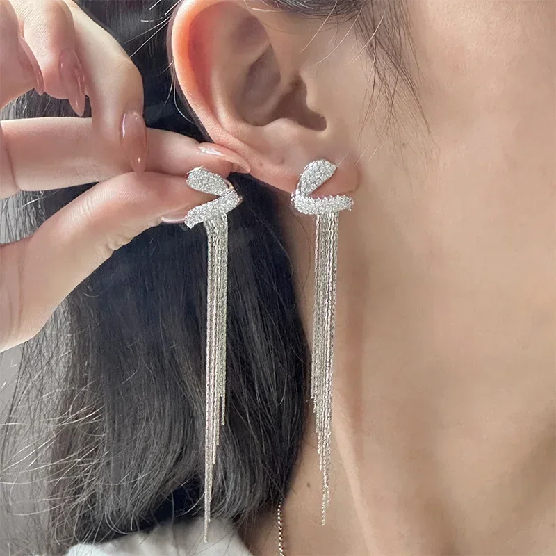 MDL مويسانيتي. نمط فاخر اسم مخبأ الأقراط شرابة 18K تقليد تصاميم الأرنب