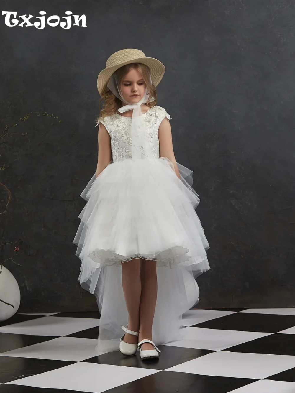 

Gorgeous Pearls Lace Appliques Hi-lo Kids Princess Gown Dancing Wear Cute Elegant Tulle Girls Dresses For Daily School Life